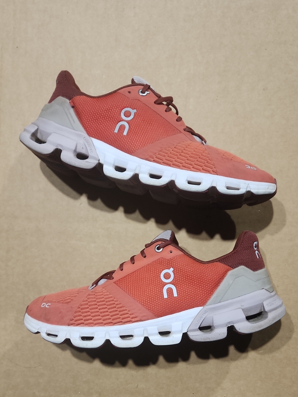On Cloud Women’s Cloudflyer Mesh Running Shoes size 9
